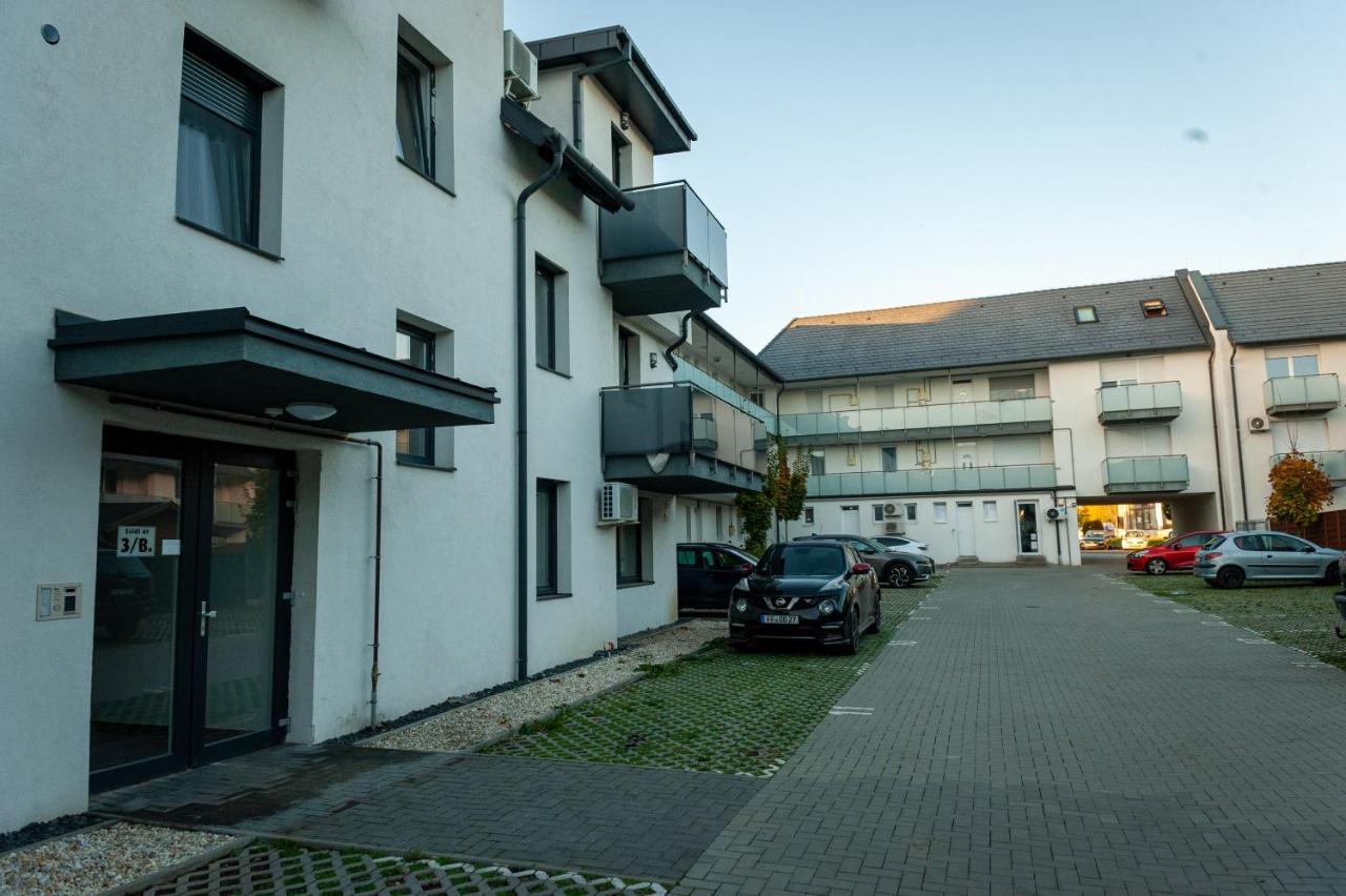 Ciao Lilla Apartman Keszthely Exterior photo